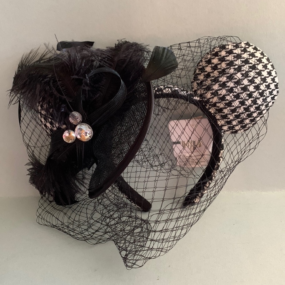Minnie’s ear headband with fascinator hat
